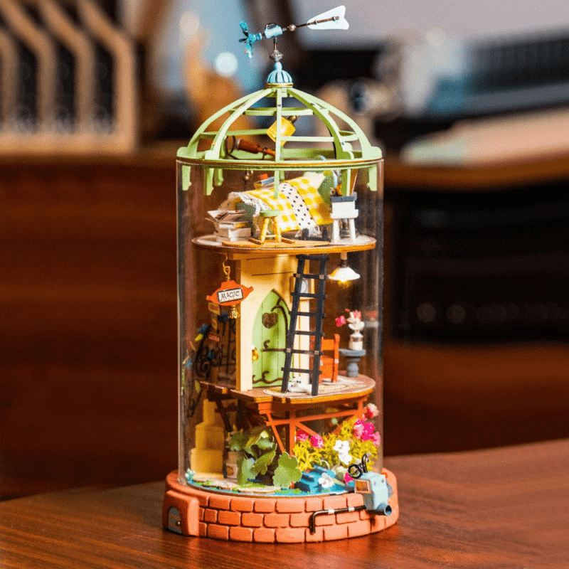 Domed Loft Diorama Kit - At Play Toys